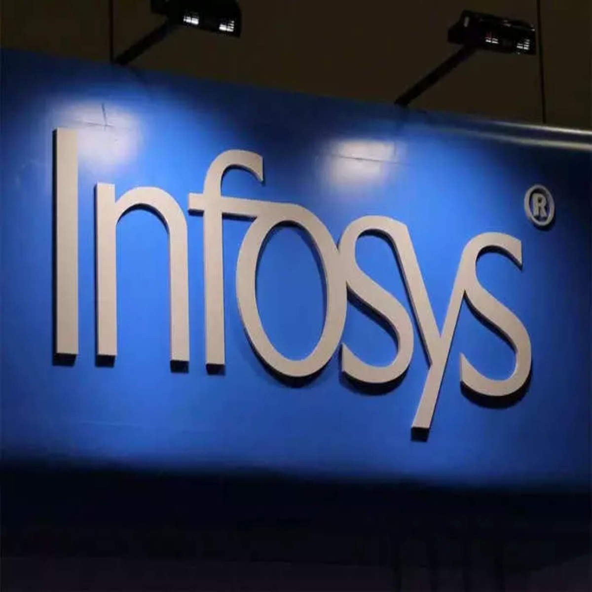 Expert Analysis: Why Analysts Consider Infosys Stock the Best IT Bet Post Q1